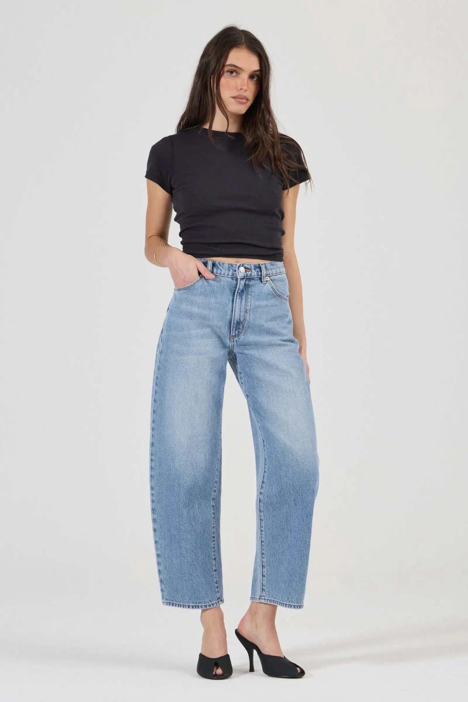 Rollas Gigi Barrel Jean Surrender