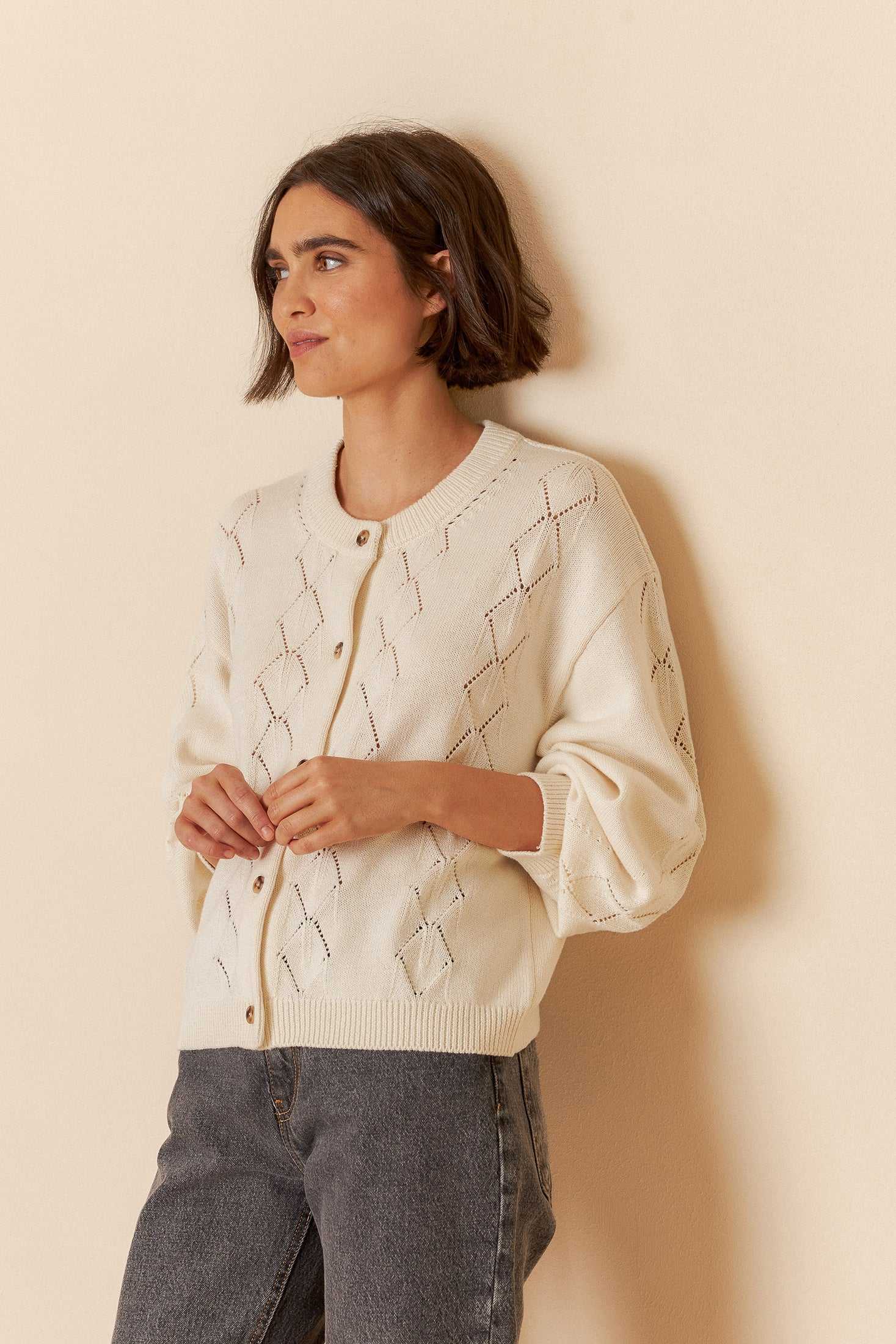 Indi and Cold 0 Blanco Cardigan