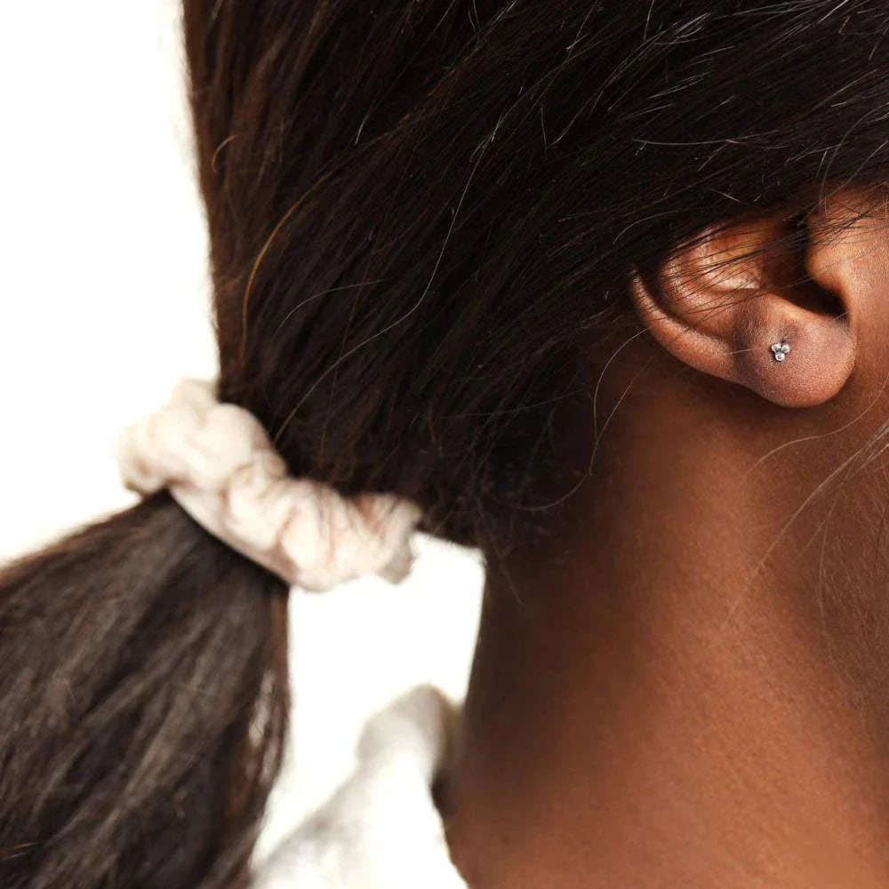 Midsummer Star 3 Dot Studs Silver