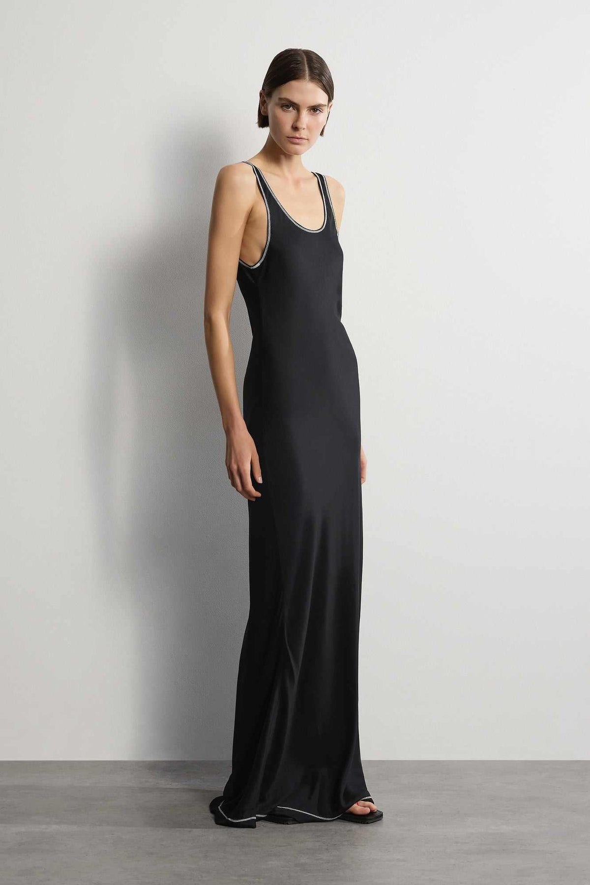 Wnsdy The Ella Dress Black