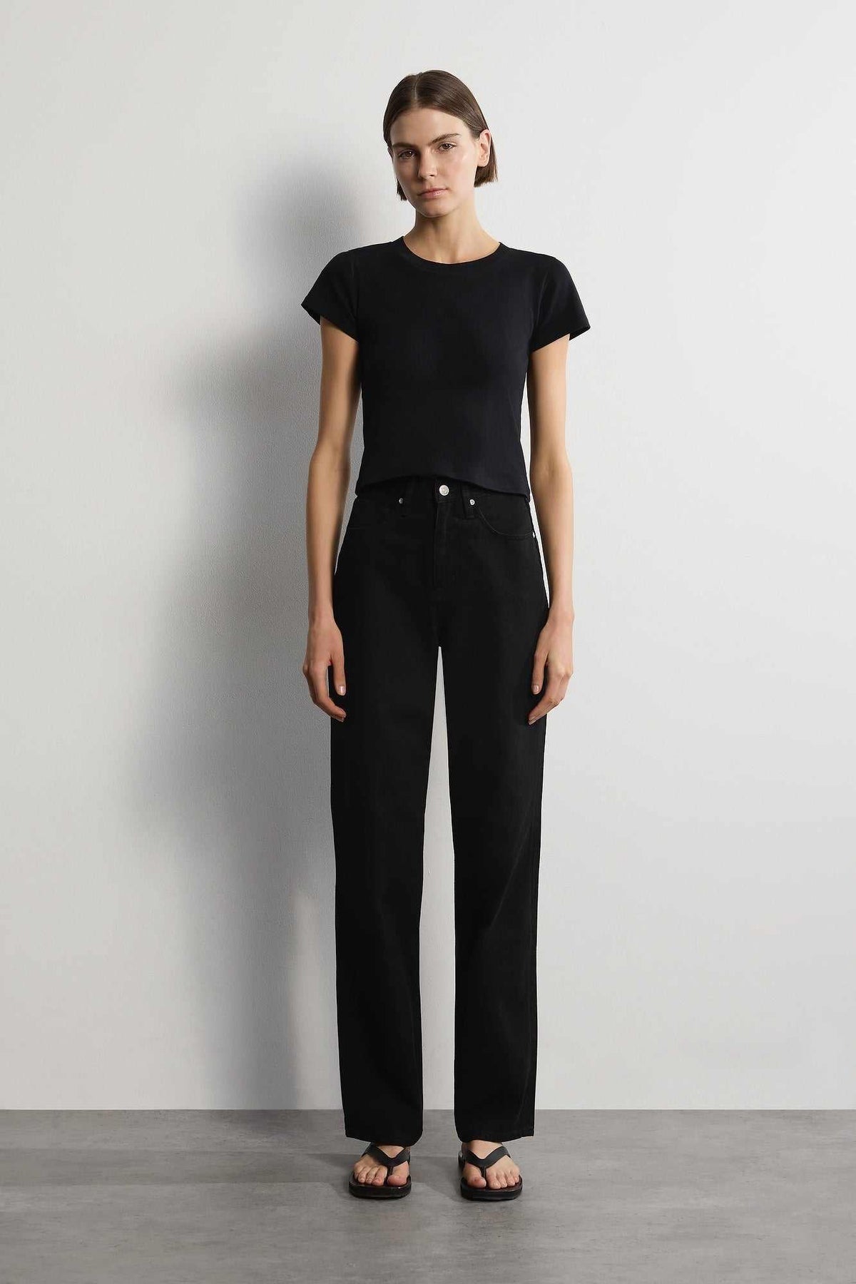 Wnsdy The Kember Tee Black