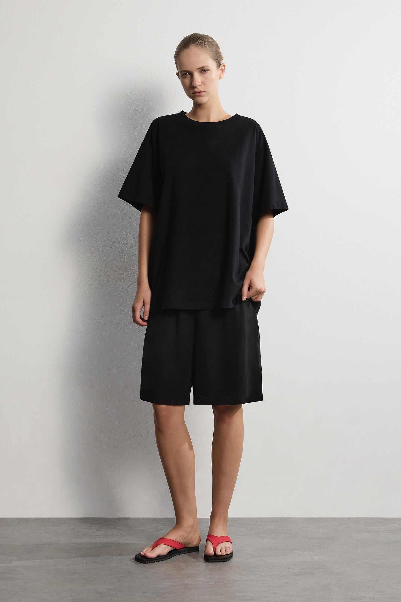 Wnsdy The Remi Tee Black