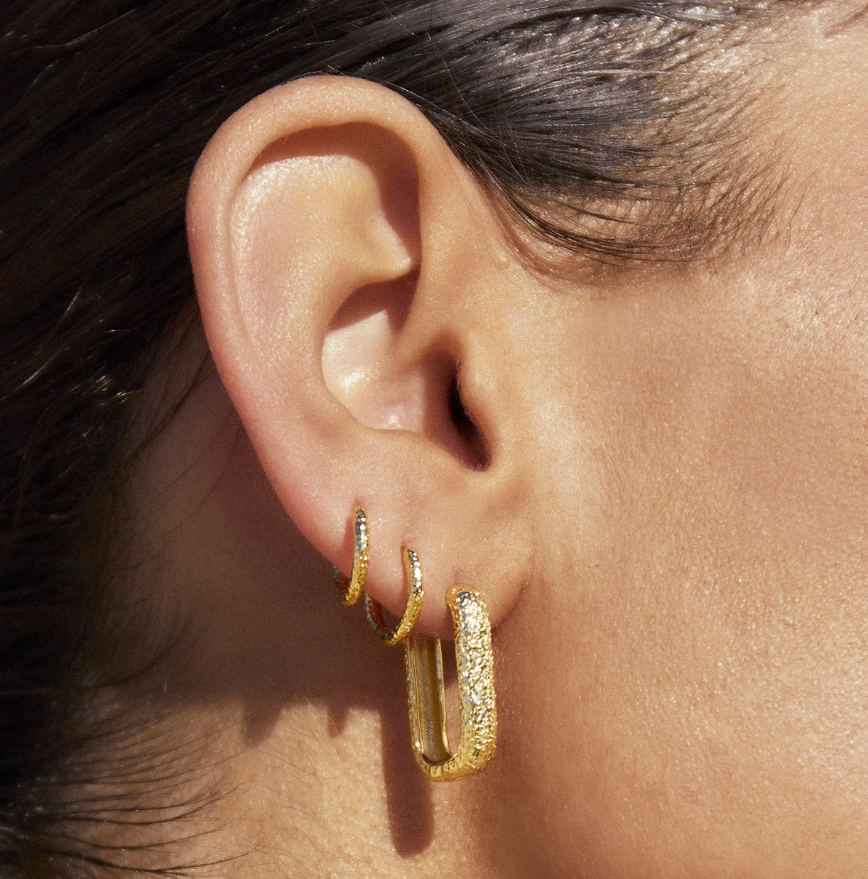 Arms of Eve Farrah Link Earrings Gold