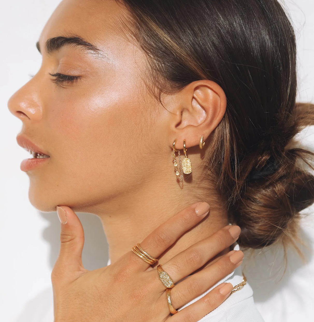 Arms Of Eve Paloma Huggie Earrings Gold