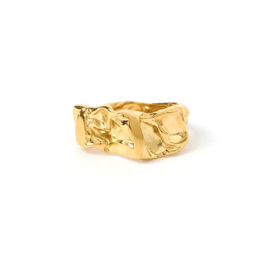 Arms Of Eve Hunter Ring Gold