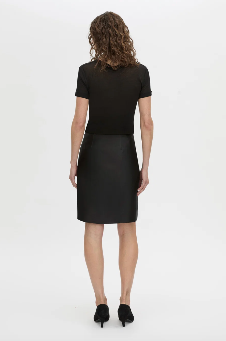Camilla and Marc Siona Light Weight Fitted Tee Black