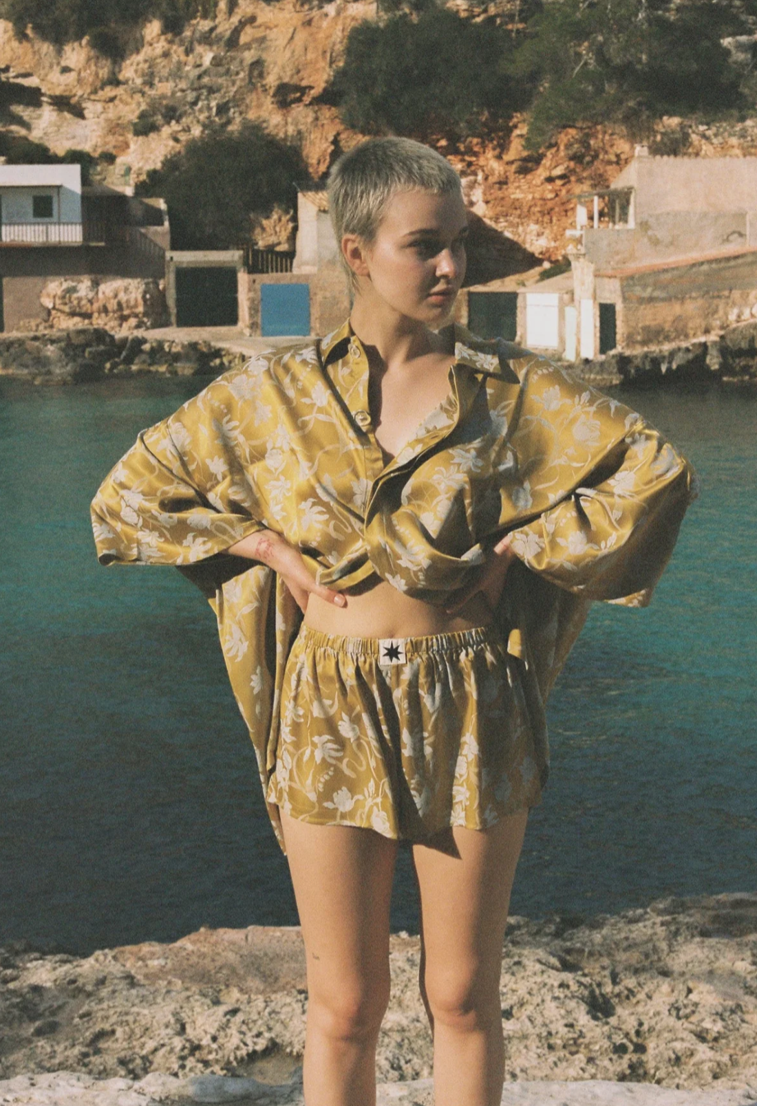 Ciao Ciao Vacation Tramanto Floral Satin Aria Short