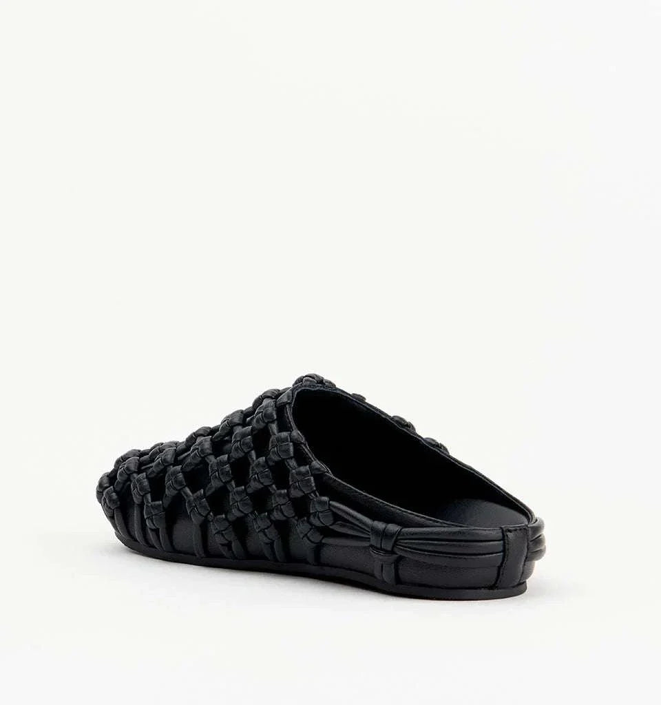 Alias Mae Shay Black