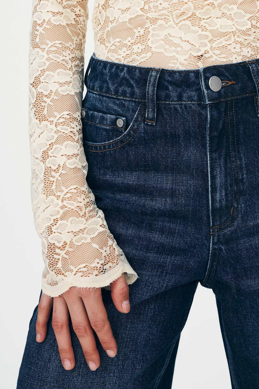 Rowie Tonya Rose Lace Top Creme