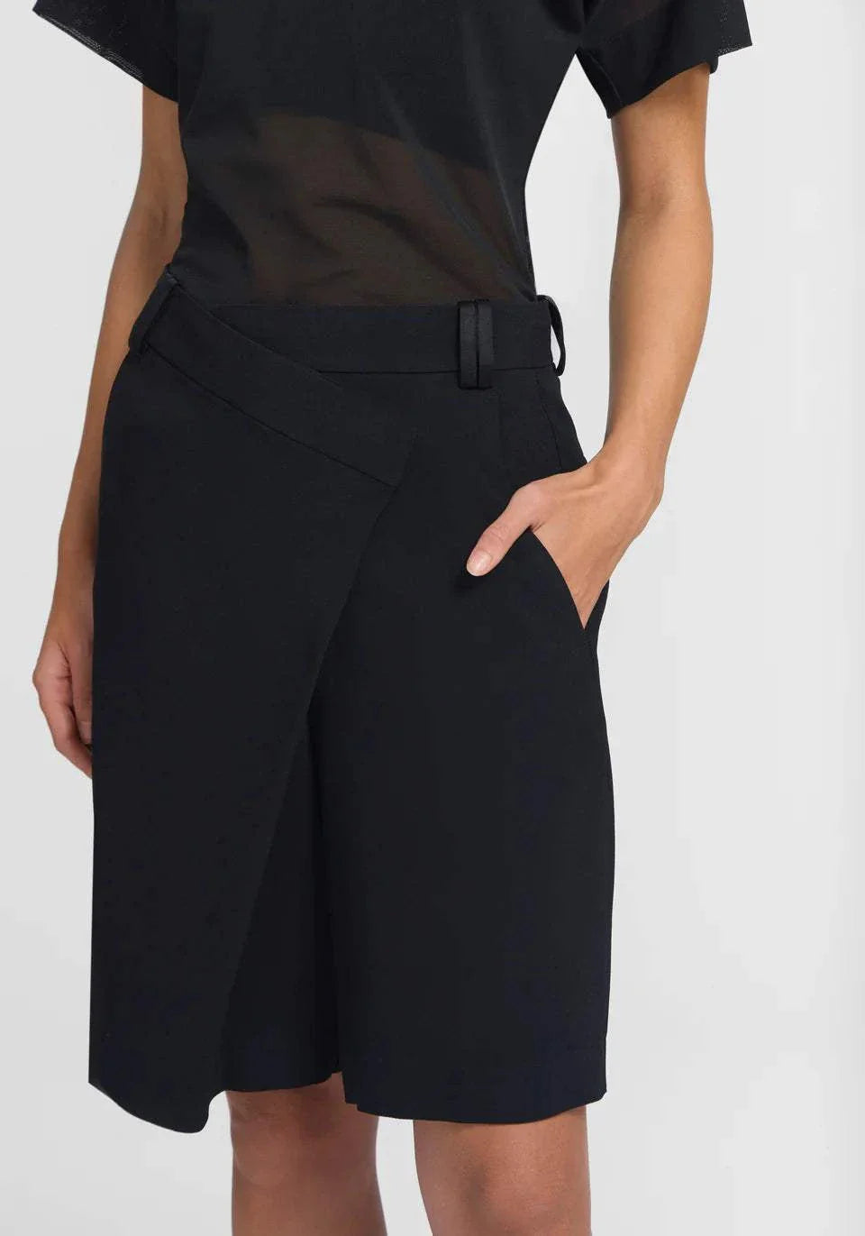 Viktoria and Woods Bellatrix Short Black