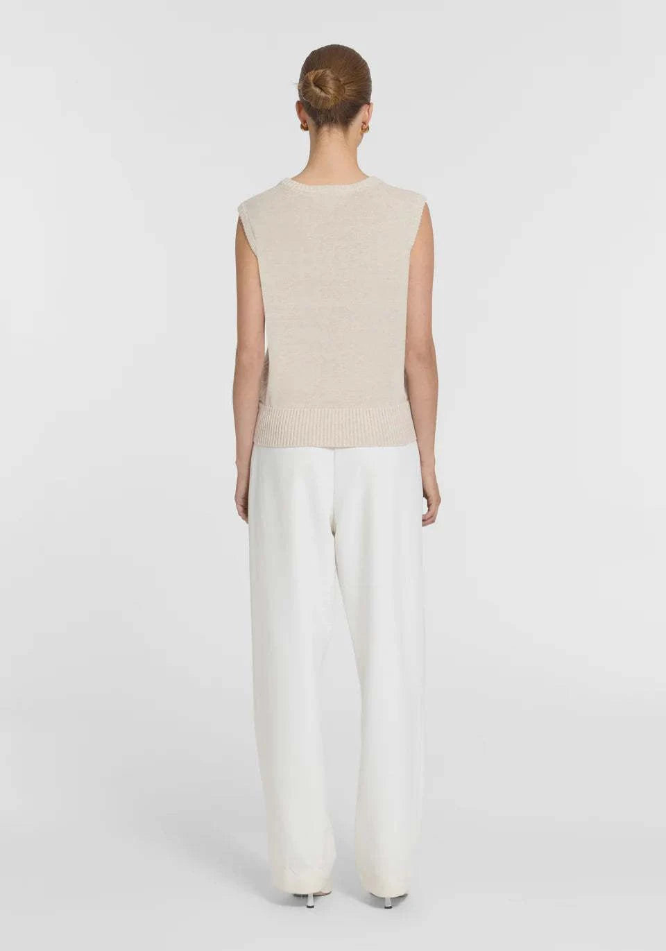 Viktoria and Woods Ascendant Vest Oat Marle