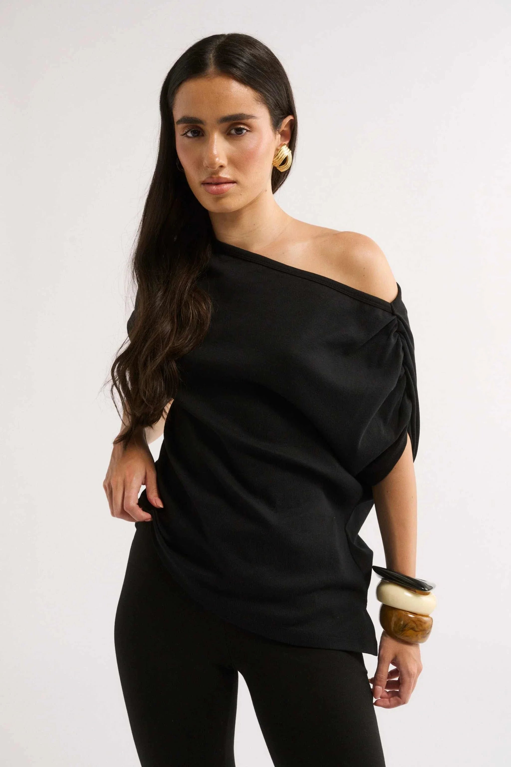 Primi Estelle Off Shoulder T/Shirt Black