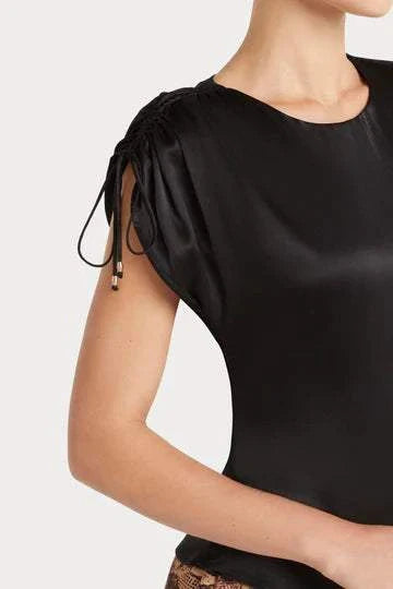 Husk Serpent Top Black