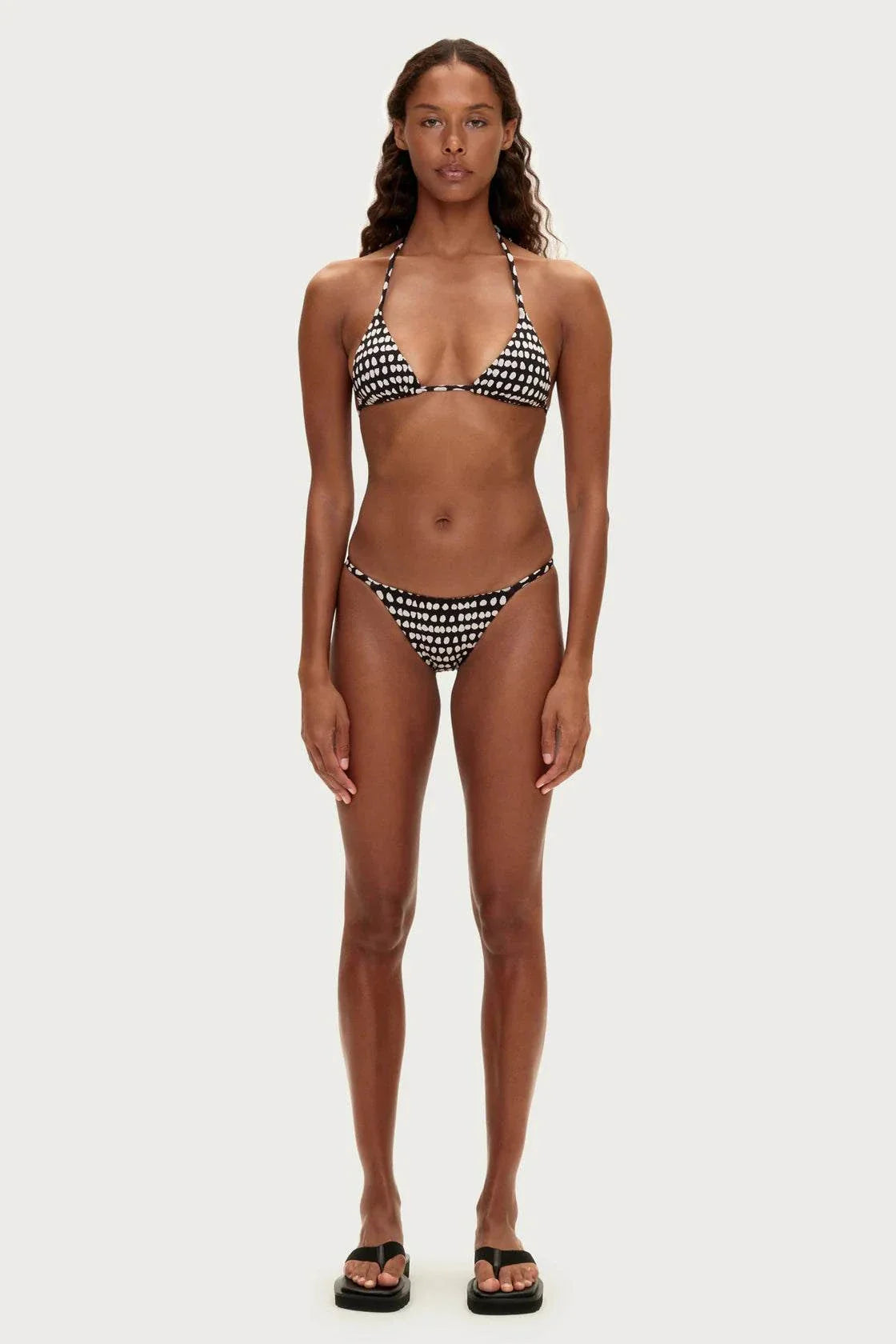 Zulu and Zephyr Textured Triangle Top Spot