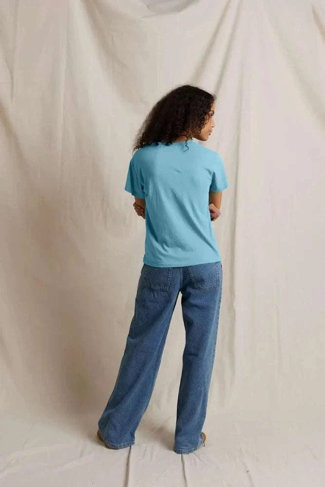 PerfectWhiteTee Hendrix Boxy V Neck Tee Milky Blue
