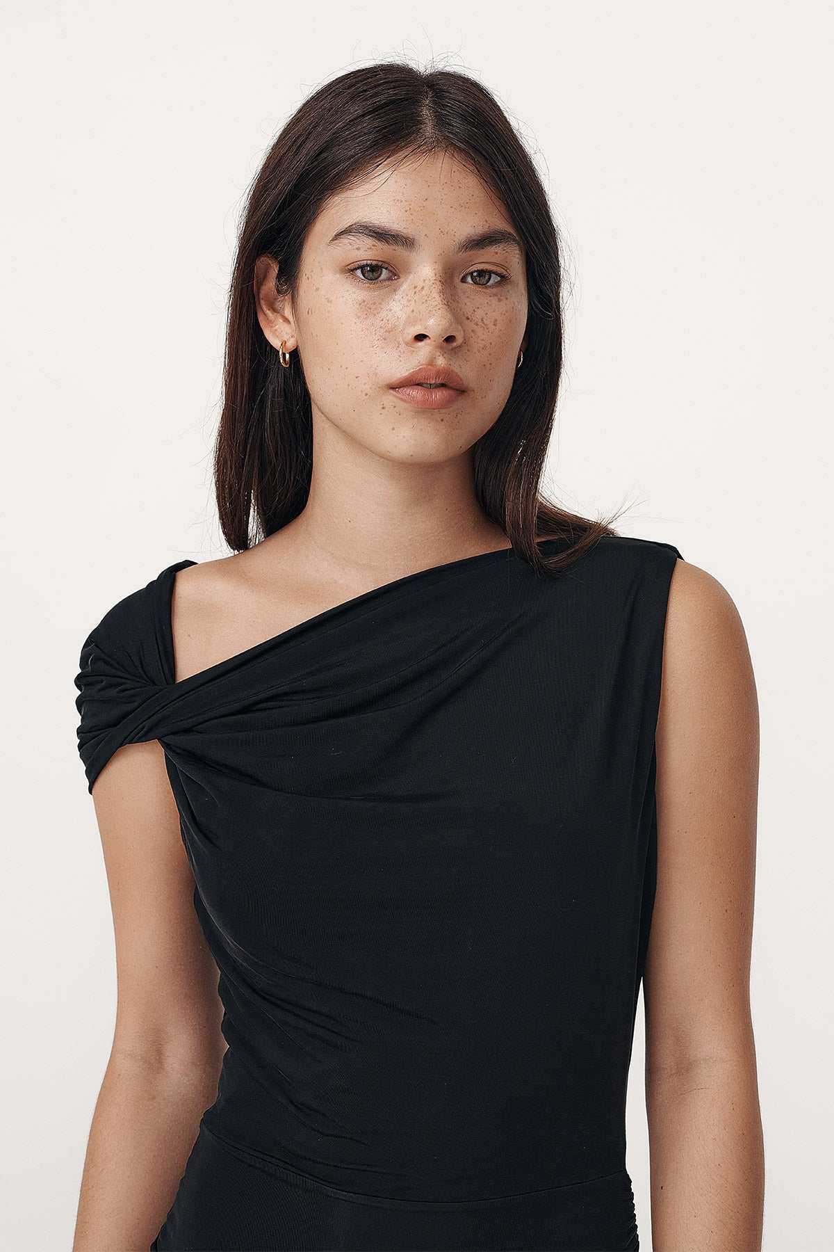 Rowie Lea Asym Mini Dress Noir