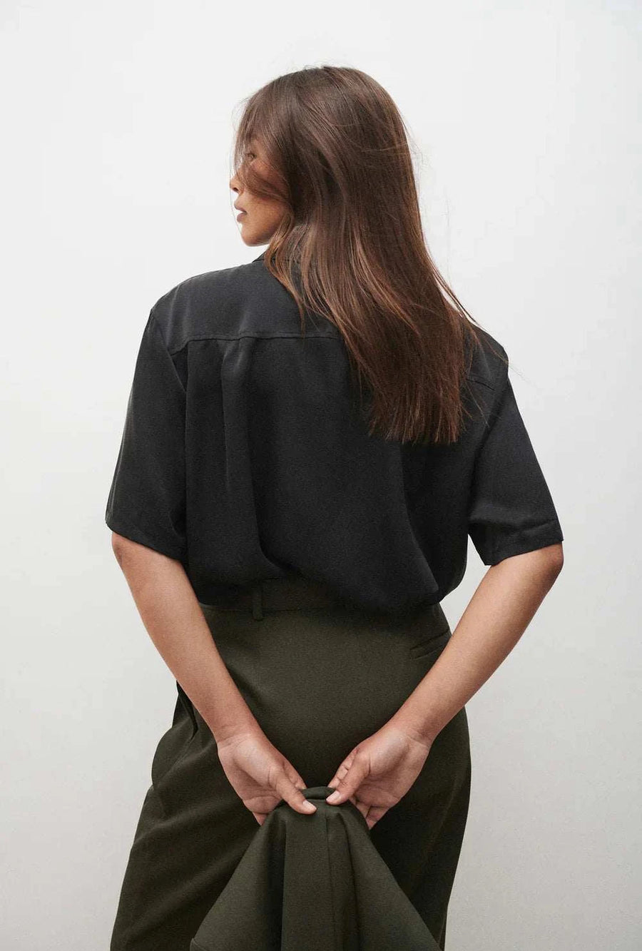 Silk Laundry Short Sleeve Boyfriend Shirt Black