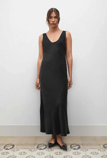 Silk Laundry Scoop Neck Dress Black