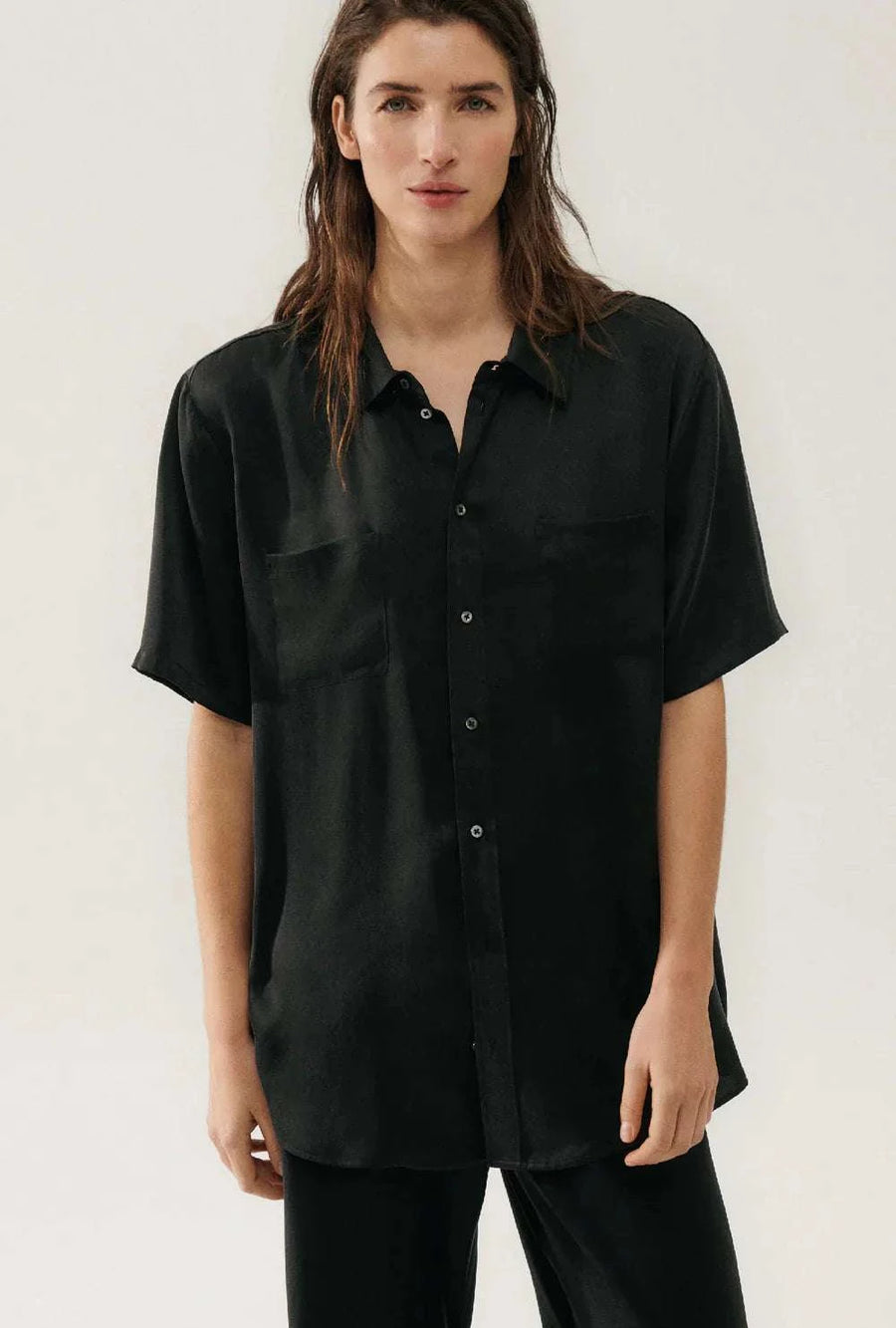 Silk Laundry Short Sleeve Boyfriend Shirt Black