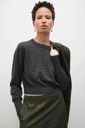 Silk Laundry Cropped Crewneck Granite Melange