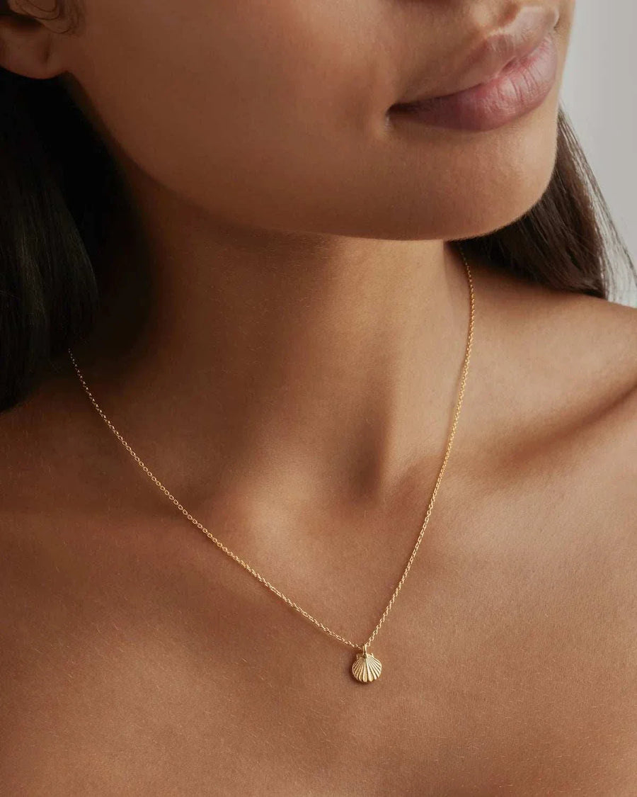 By Charlotte By The Shore Shell Necklace 18k Gold Plated