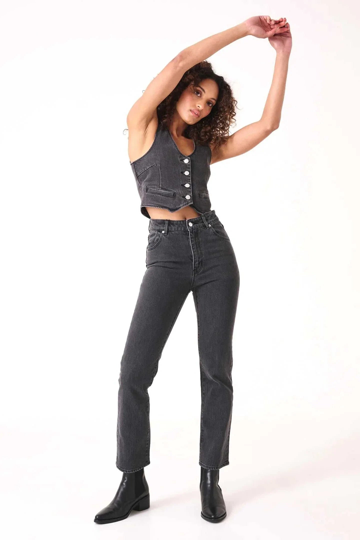 Rolla's Original Straight Brad Black