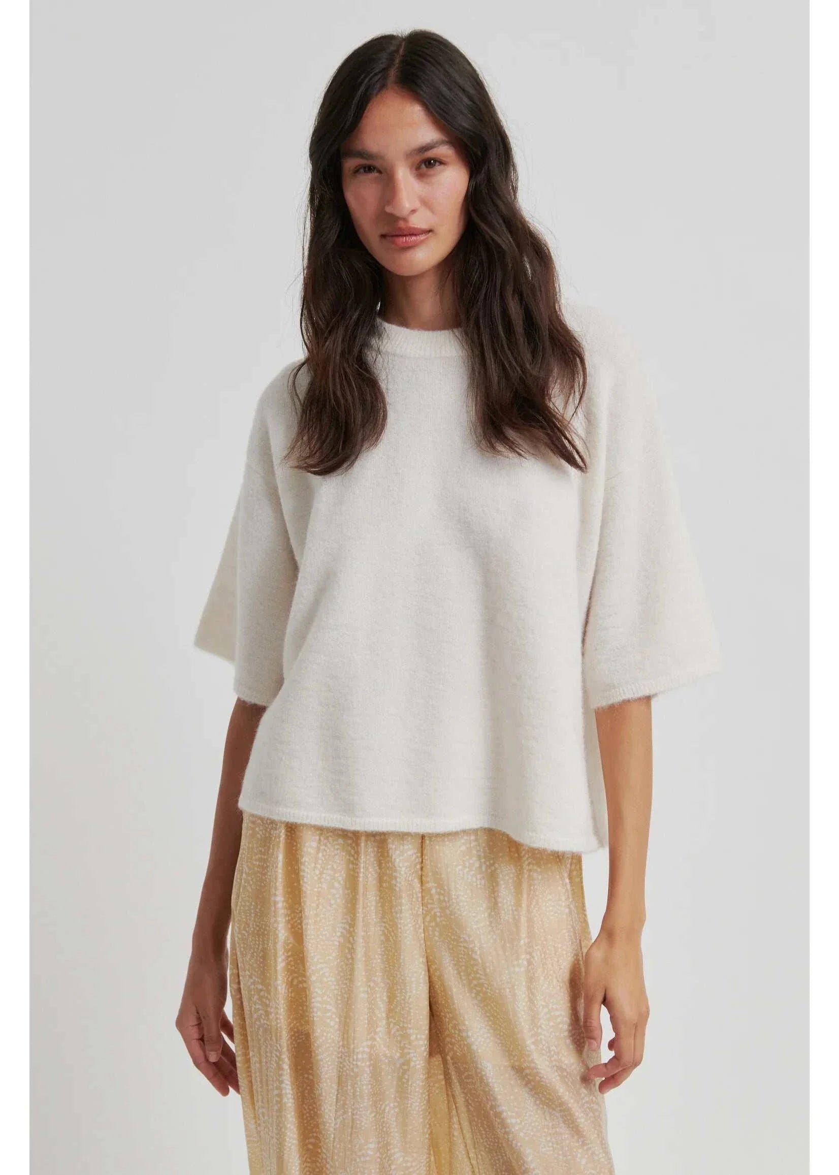 Second Female Gabby Knit O Neck Soft Beige