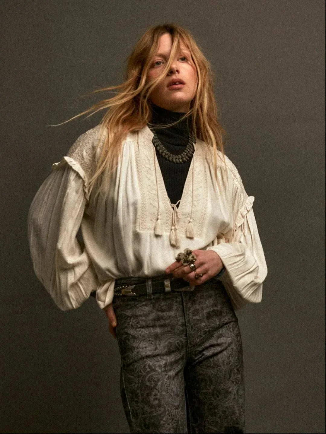 Maison Hotel Vega Blouse