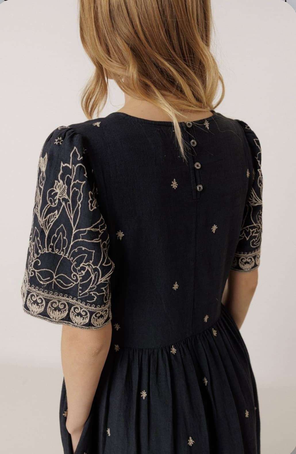 Indi and Cold Dress Vestido 603 Marino