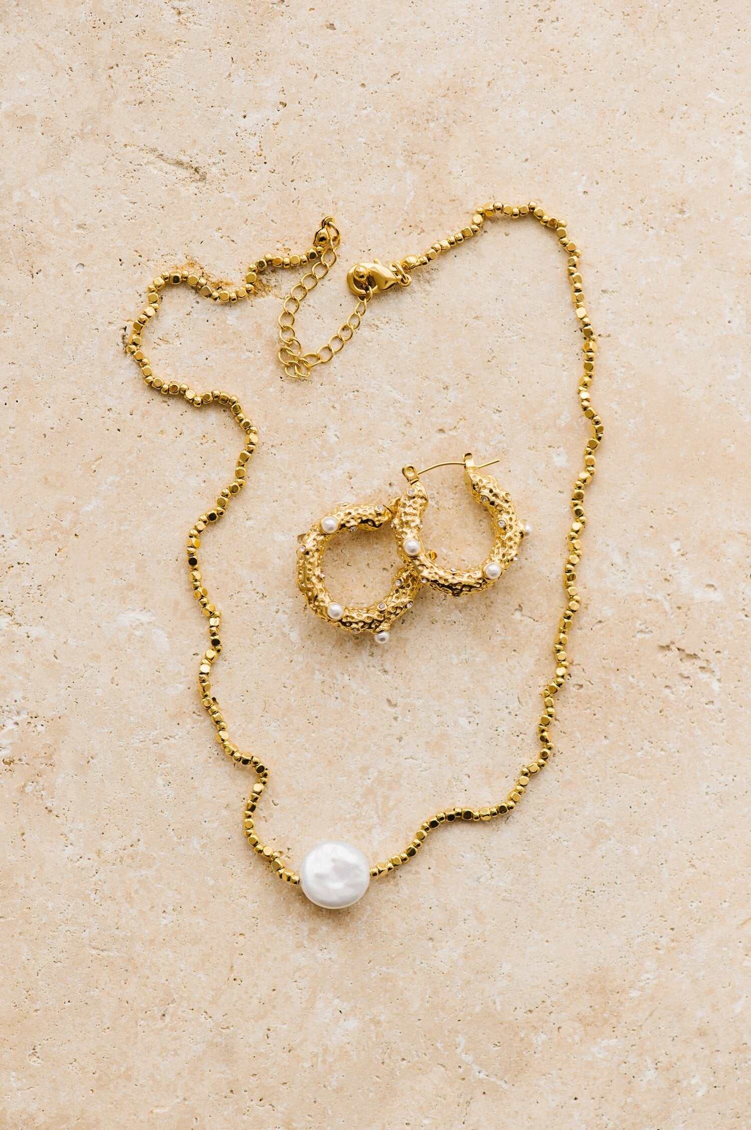 Indigo and Wolfe Moonlight Necklace Gold