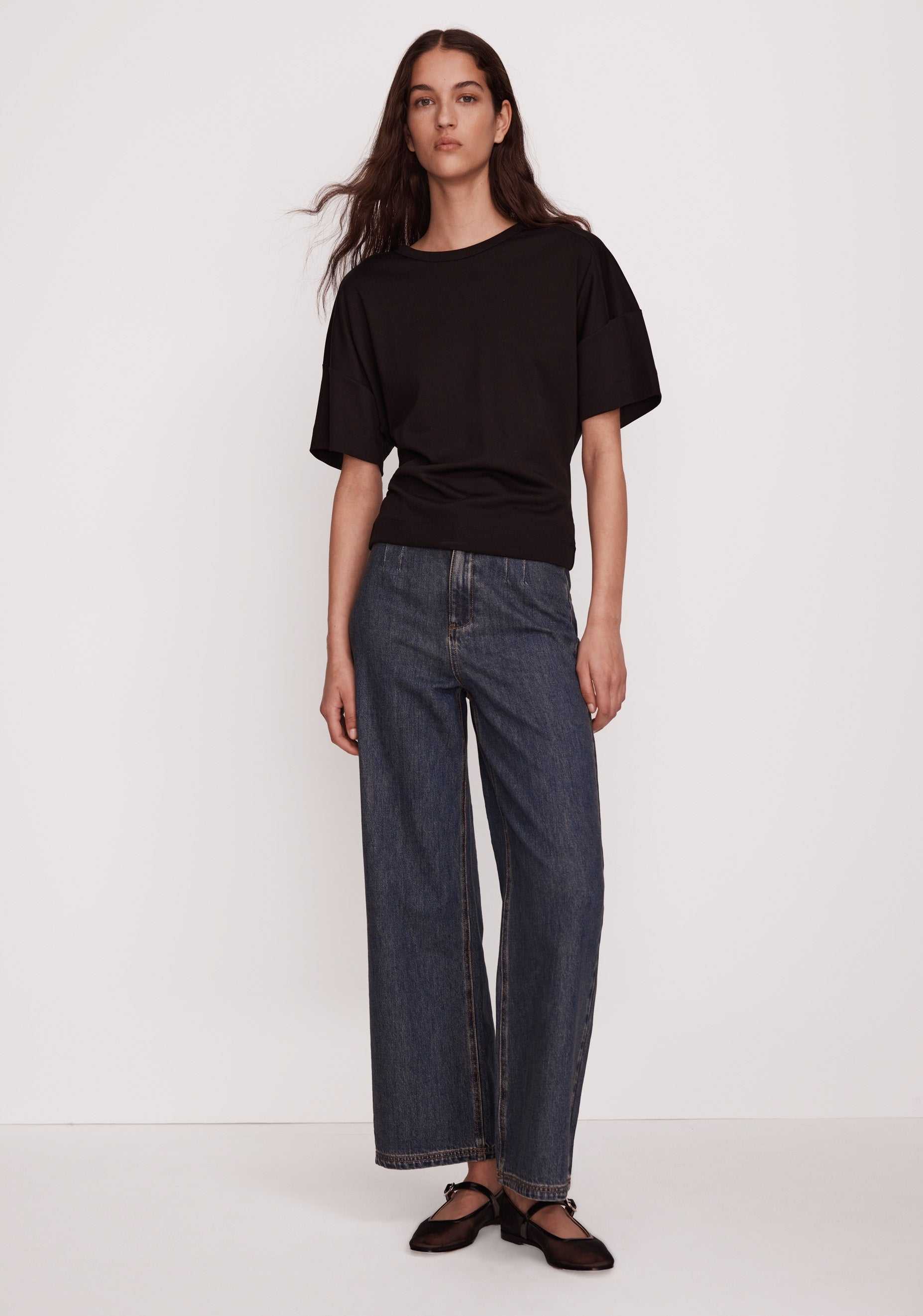 Morrison Sculpt Tee Black.