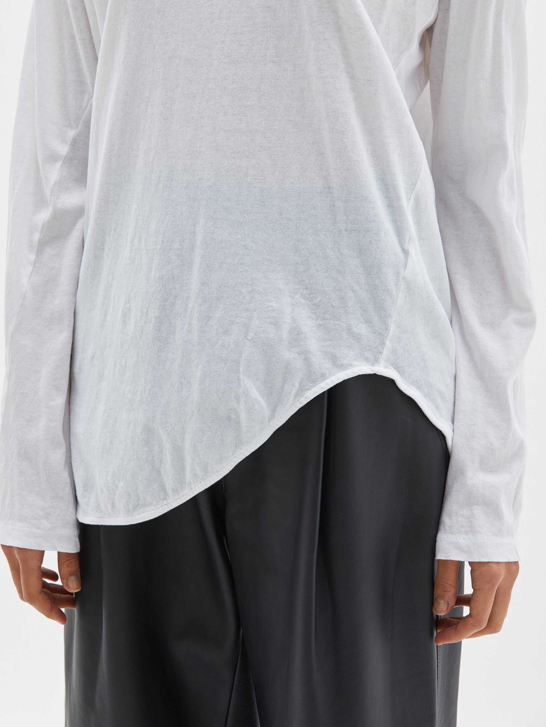 Bassike Regular Scoop Hem Long Sleeve T.Shirt White