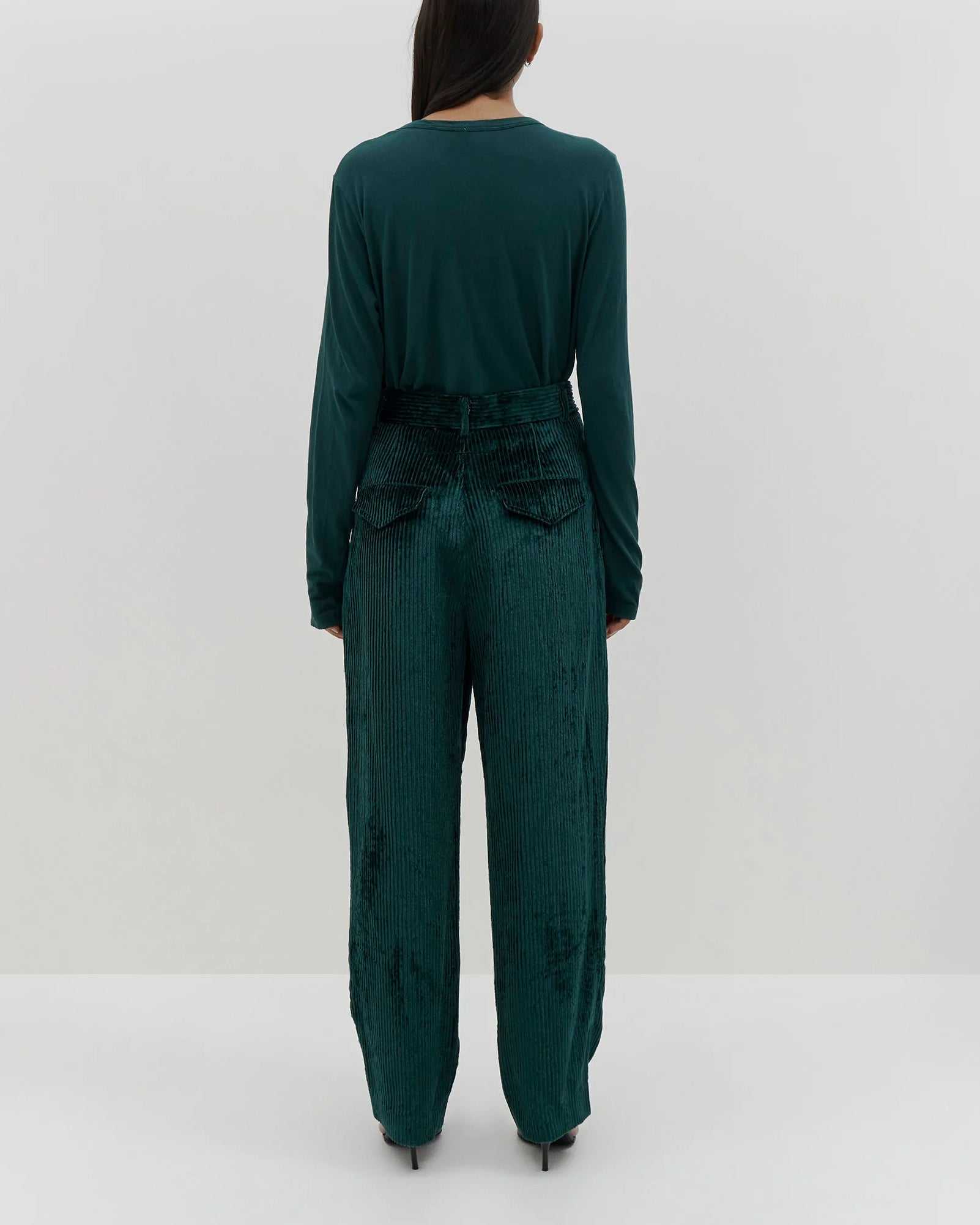 Bassike Regular Scoop Hem Long Sleeve T/Shirt Deep Forest